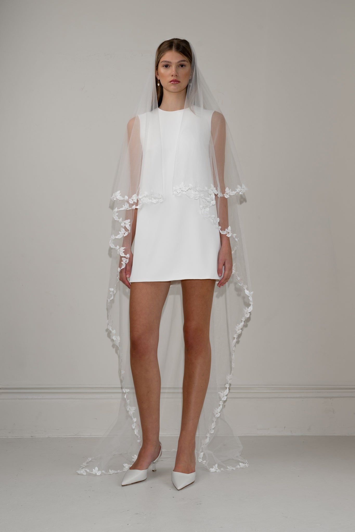 Sleeveless crepe mini tunic dress