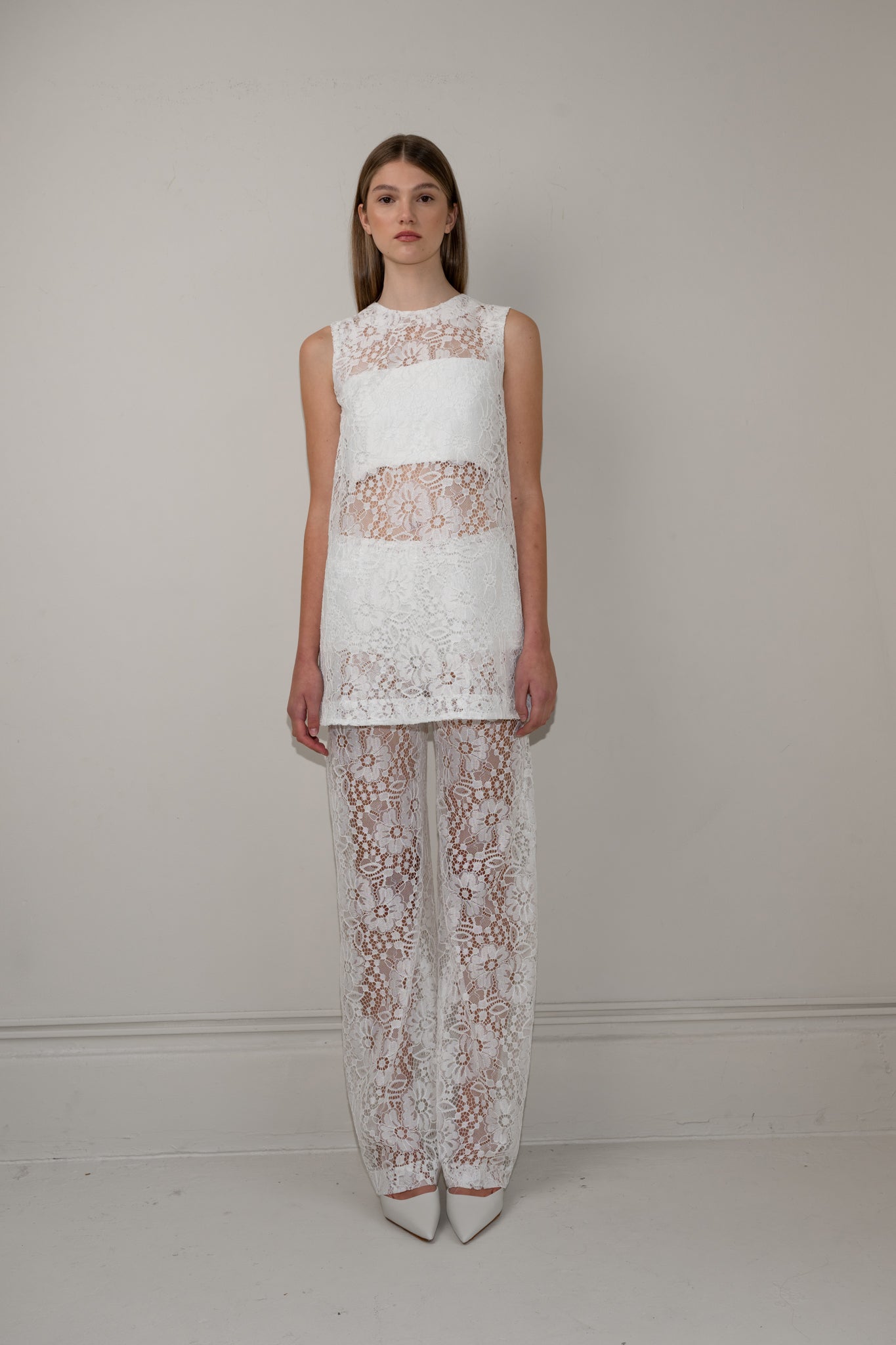 Wide-leg lace pants