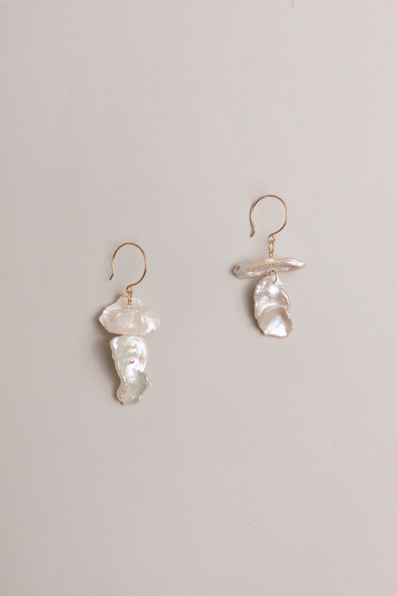 Petal Pearl Earrings Short