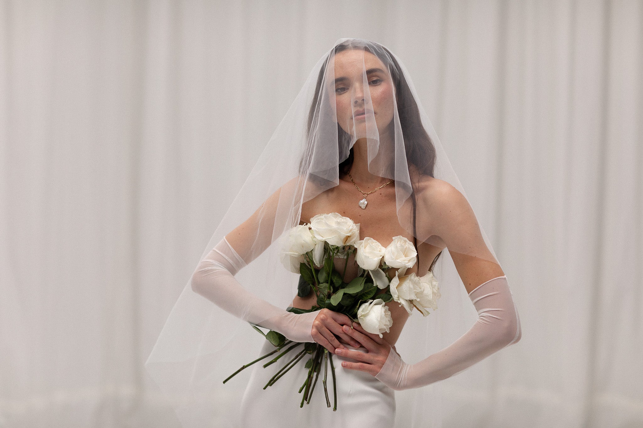 French Lace Fingertip Tulle Veil | TEMPÊTE