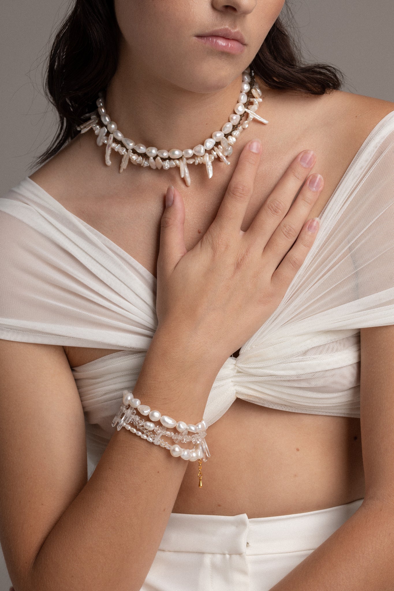 Natural Pearl Bracelet – delicate freshwater pearls adorning your wrist. Perfect for layering with other pearl bracelets or solo wear. 