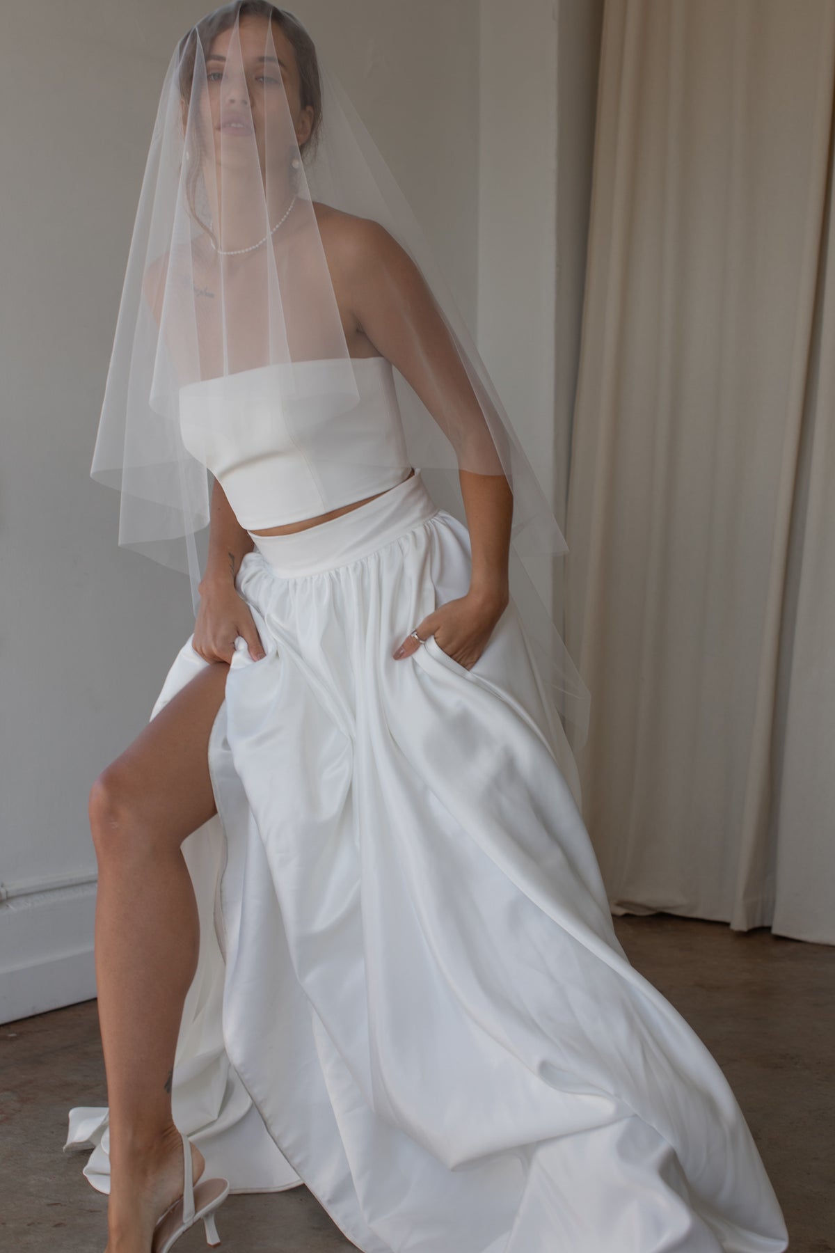 Tulle blusher fingertip veil