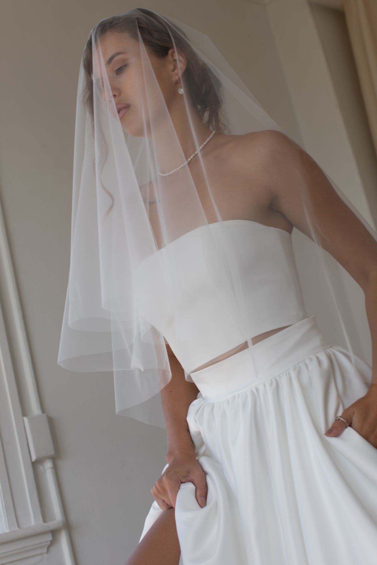 Tulle blusher fingertip veil