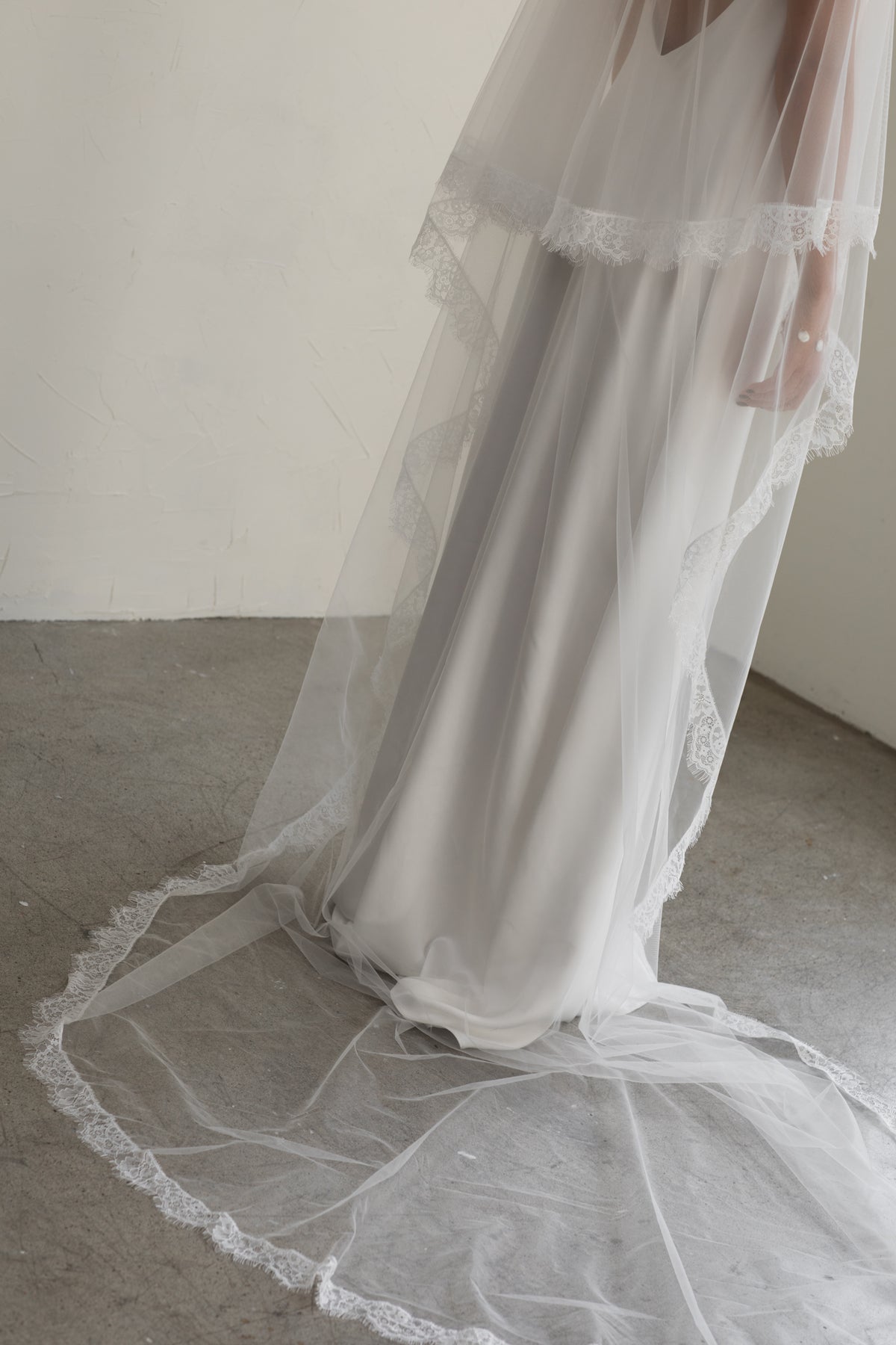 ELAN Lace Blusher Cathedral Veil