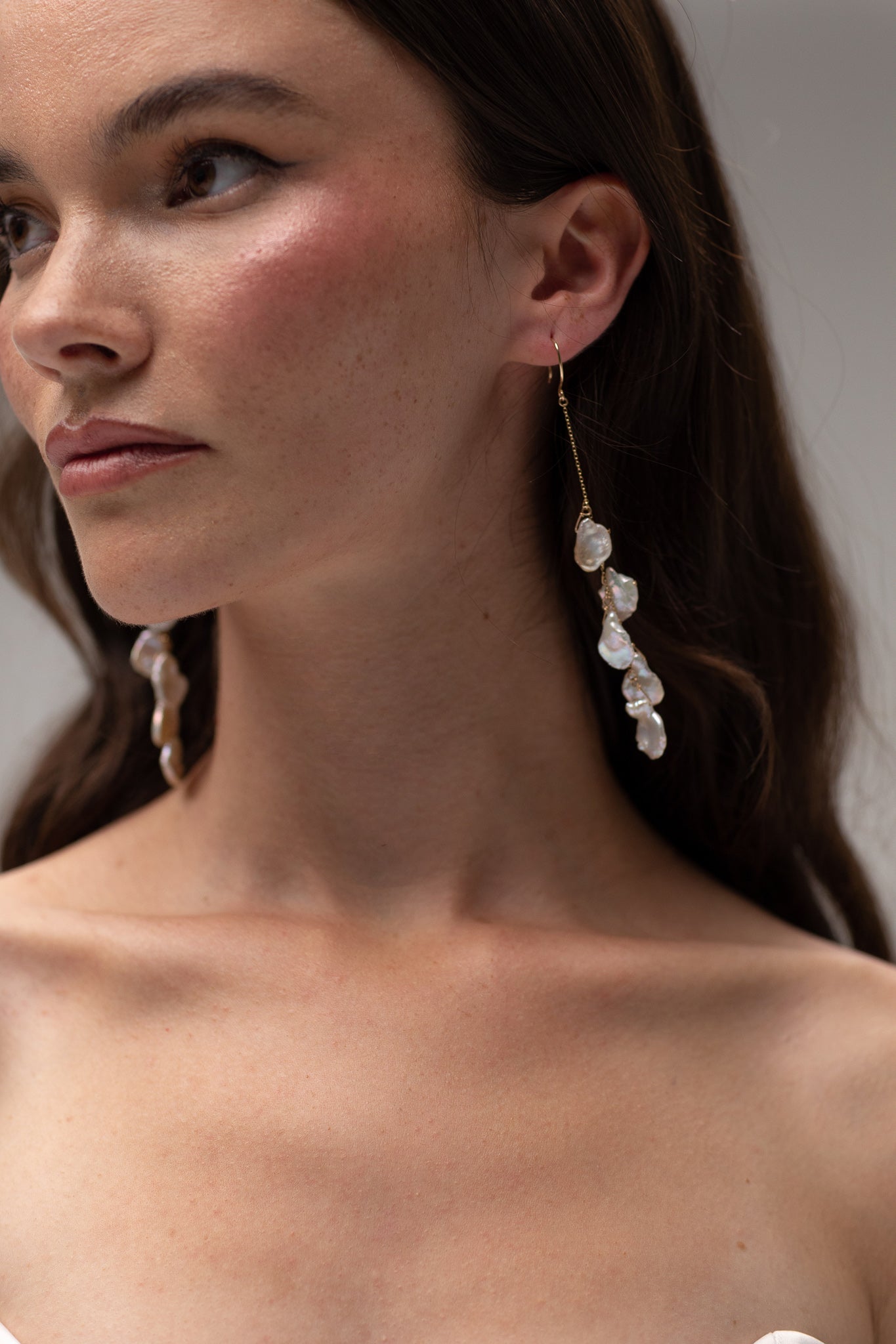 Cluster Pearl Drop Earrings - TEMPÊTE BRAND