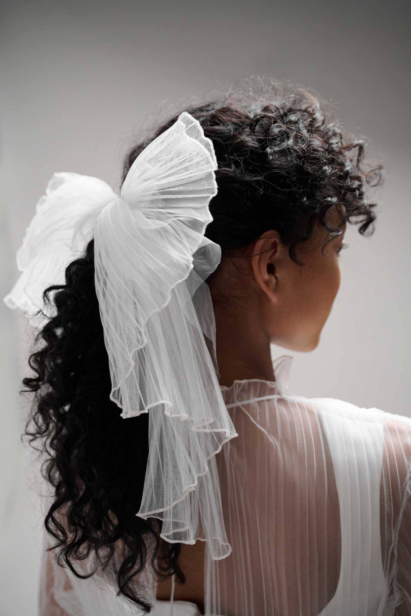 PLEATED TULLE HAIR BOW - TEMPÊTE BRAND