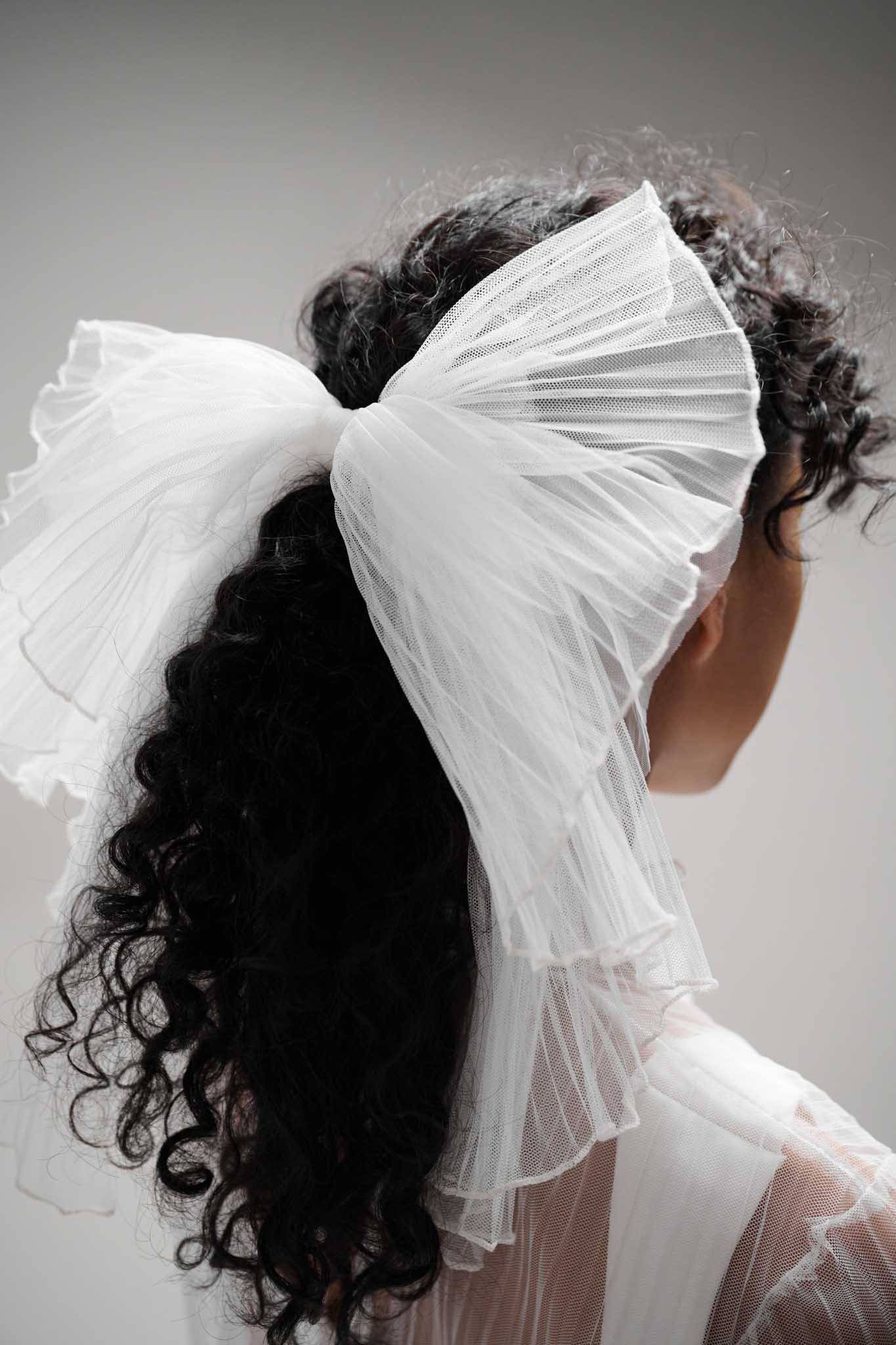 PLEATED TULLE HAIR BOW - TEMPÊTE BRAND