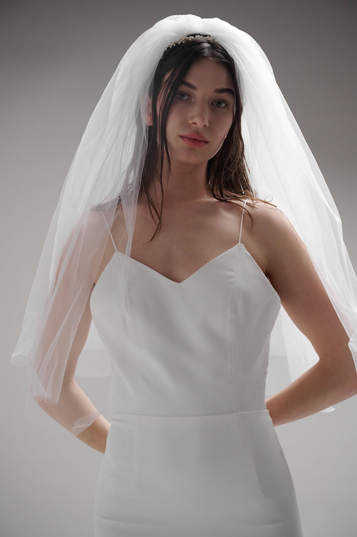 Brume Minimalist Wedding Veil | TEMPÊTE Bridal Boutique