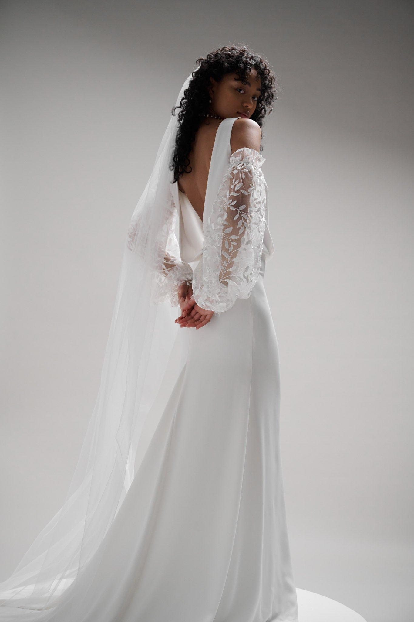 Lace sleeves to clearance add to wedding dress