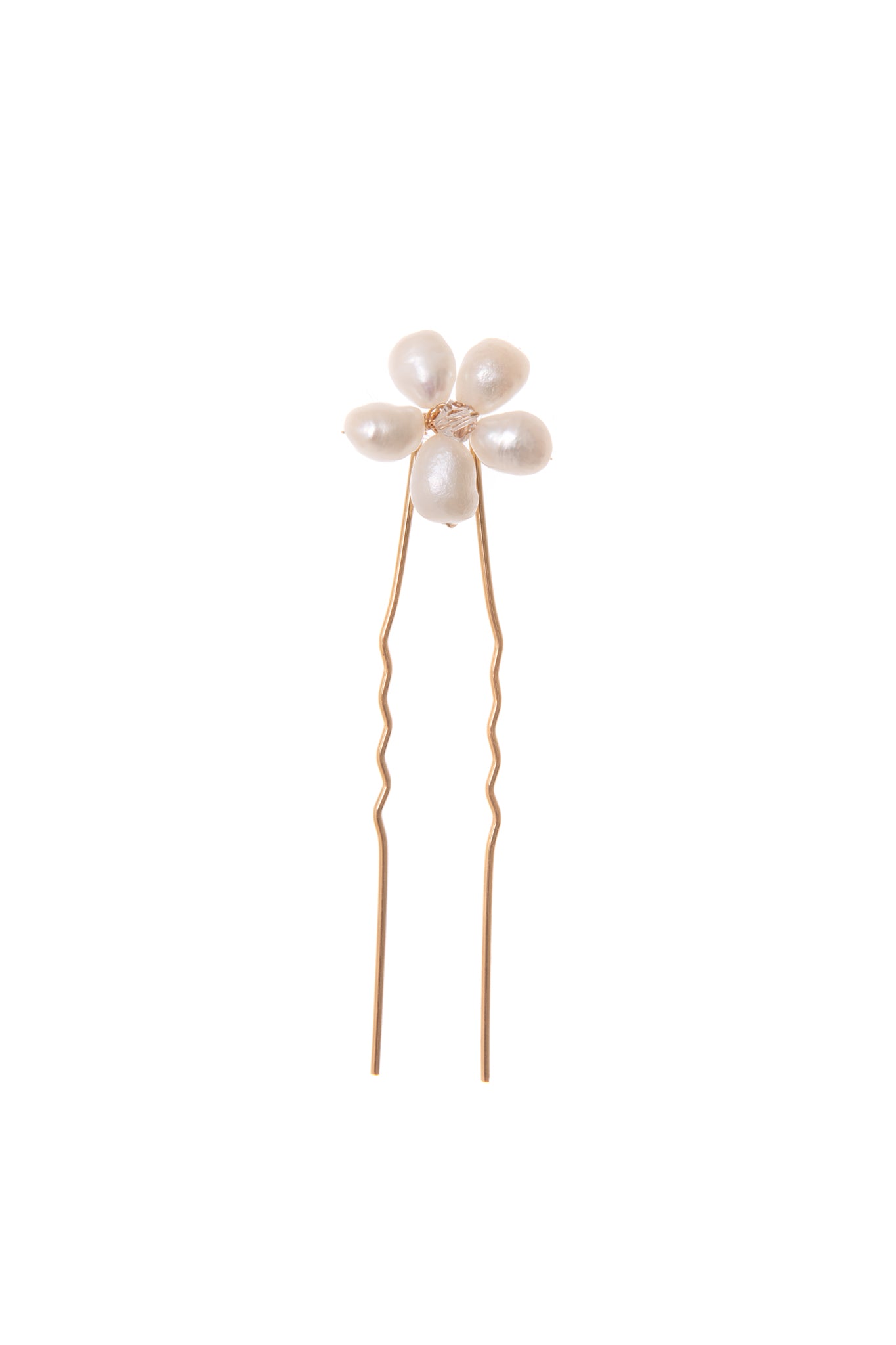 This Pearl hair pin petite is a stunning accessory featuring a delicate freshwater pearl flower. 