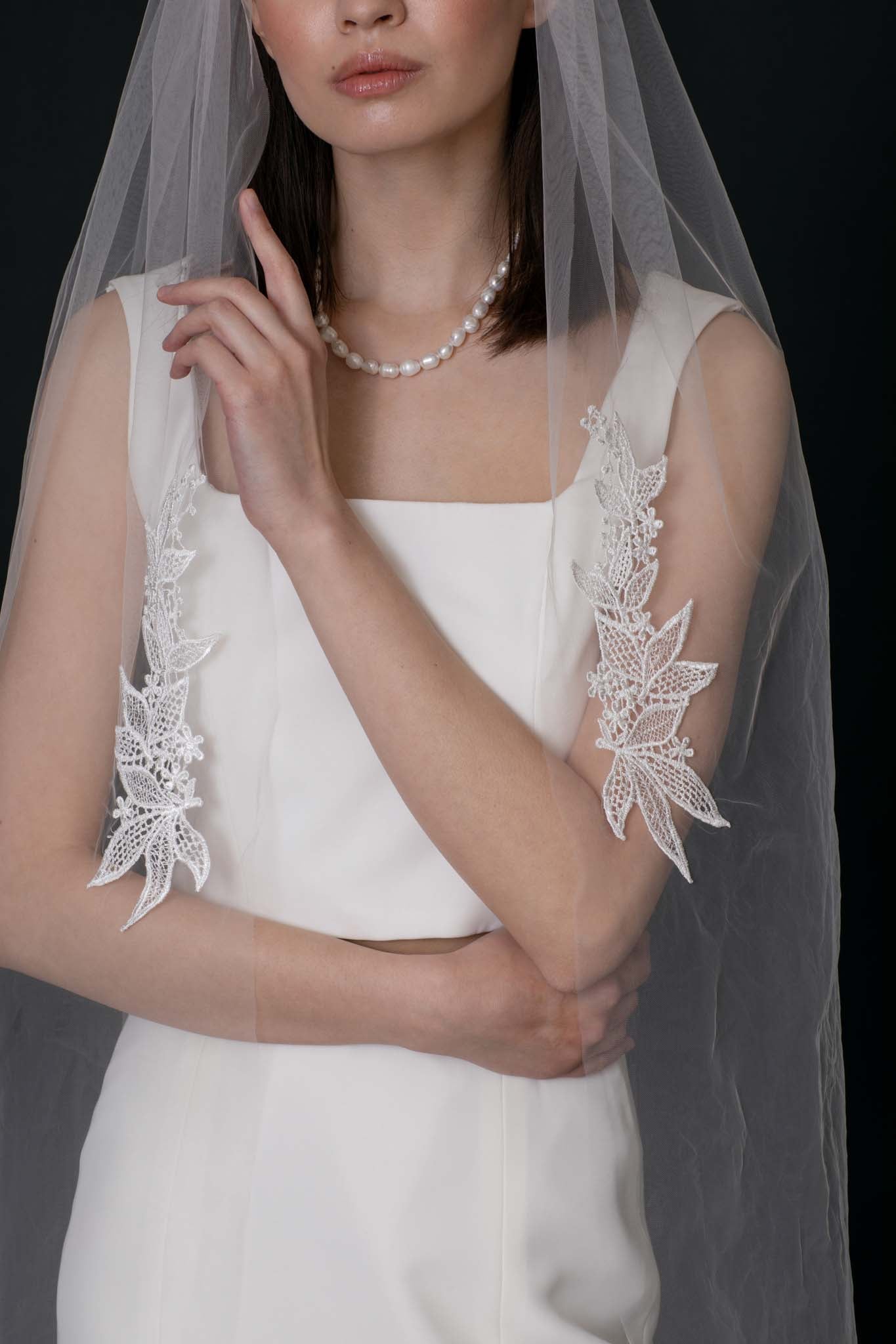 Laurie Floral Applique Wedding Veil | TEMPÊTE Bridal Boutique